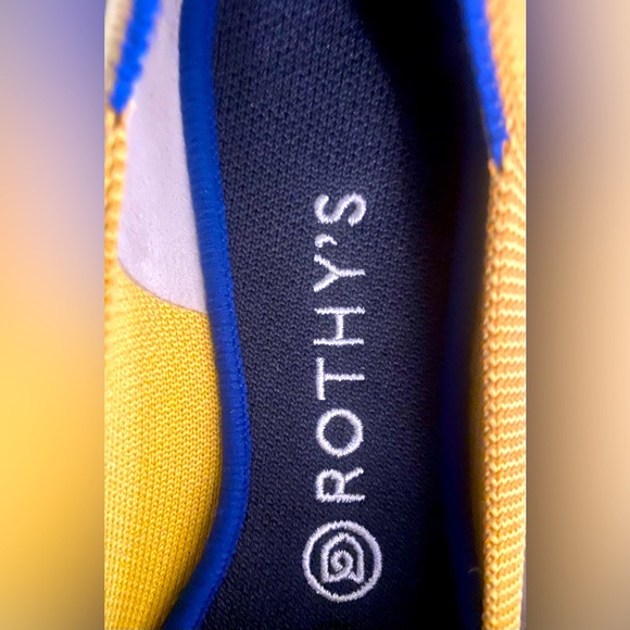 ***Rothys*** WOMENS Mustard Color Pointed Toe Flats. Discontinued Color, Size  9 - Picture 7 of 7
